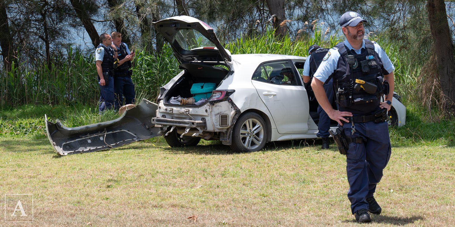 Police gather evidence after stolen car abandonned at Pittwater Road, North Narrabeen Police gather evidence after stolen car abandonned at Pittwater Road, North Narrabeen